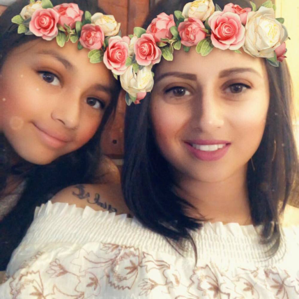 Meet your Posher, Maya